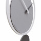 Orologio da parete a pendolo in legno dal design moderno