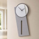 Orologio da parete a pendolo in legno dal design moderno ed elegante