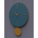 Orologio da parete moderno con pendolo in legno sagomato e finiture eleganti