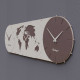 Orologio da parete in legno con fusi orari e design moderno