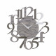 Orologio da parete in legno con numeri dal design moderno