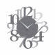 Orologio da parete in legno con numeri dal design moderno