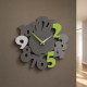 Orologio da parete in legno dal design moderno