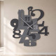Orologio da parete in legno dal design moderno