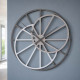 Orologio da parete in legno di grandi dimensioni