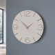 Orologio da parete in legno rotondo dal design moderno