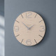 Orologio da parete in legno rotondo dal design moderno