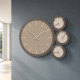 Orologio da parete in legno con fusi orari