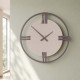 Orologio da parete moderno grande in legno con numeri romani