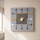 Orologio da parete moderno quadrato in legno con lancette in metallo