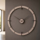 Orologio da parete rotondo in legno dal design moderno e minimalista