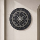 Orologio da parete rotondo in legno dal design moderno ed elegante