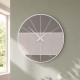 Orologio da parete rotondo in legno dal design moderno ed elegante
