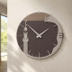 Orologio da parete rotondo in legno dal design moderno ed elegante