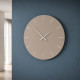 Orologio da parete rotondo in legno dal design moderno ed elegante