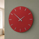 Orologio da parete rotondo in legno dal design moderno ed elegante