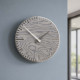 Orologio da parete rotondo in legno dal design moderno