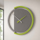 Orologio da parete rotondo in legno dallo stile moderno ed elegante