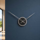 Orologio da parete senza quadrante con coprimeccanismo in legno