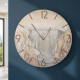 Orologio da parete rotondo grande con bassorilievo con retro in legno massello