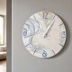 Orologio da parete rotondo grande con bassorilievo con retro in legno