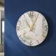 Orologio da parete rotondo grande con bassorilievo con retro in legno