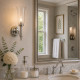 Applique per bagno con struttura in acciaio e diffusore in vetro