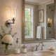 Applique per bagno moderna con struttura in acciaio con diffusore in vetro