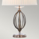 Lampada da tavolo classica con struttura in acciaio e paralume in tessuto