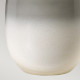 Lampada da tavolo con struttura moderna in ceramica con paralume in tessuto