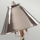 Lampada da tavolo dal design moderno con struttura e paralume in acciaio
