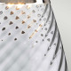 Lampada da tavolo grande moderna con base in vetro e paralume in tessuto