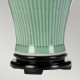 Lampada da tavolo moderna con struttura in ceramica con paralume in tessuto