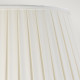 Lampada da tavolo moderna con struttura in ceramica con paralume in tessuto