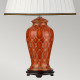 Lampada da tavolo orientale con struttura in ceramica e paralume in tessuto