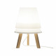 Lampada da tavolo con struttura in legno e paralume in PVC