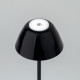 Lampada da tavolo con struttura in metallo nera e diffusore in PVC