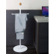 Servomuto da camera con struttura in metallo dettagli in legno e plexiglass
