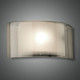 Applique da parete in metallo e diffusore in vetro dal design moderno