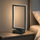 Lampada da comodino LED moderna con cornice rettangolare in metallo