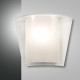 Lampada da parete con diffusore in vetro dalle linee moderne