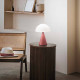 Lampada da tavolo a led con struttura in metallo e diffuosre in vetro soffiato