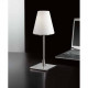 Lampada da tavolo in metallo con paralume in vetro soffiato dal design moderno