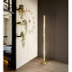 Lampada da terra con diffusore lineare a led dal design moderno ed elegante