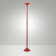 Piantana a led dal design moderno in metallo e diffusore in metacrilato