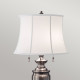 Lampada da tavolo classica con struttura in acciaio e paralume in tessuto