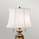 Lampada da tavolo classica con struttura in acciaio e paralume in tessuto