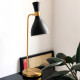 Lampada da tavolo moderna in acciaio e diffusore in acciaio verniciato