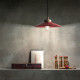 Lampada a sospensione in metallo e diffusore in ceramica dallo stile industrial
