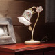 Lampada da comodino rustica in metallo con paralume in ceramica decorato a mano